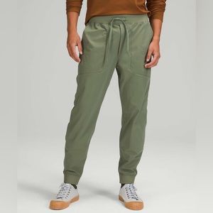 Lululemon ABC Joggers *Shorter Green Twill